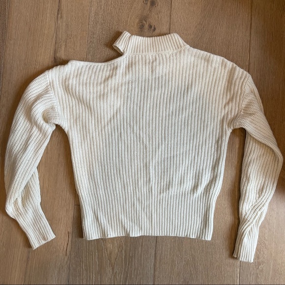 Design History Cutout Shoulder Knit Sweater - Picture 3 of 3